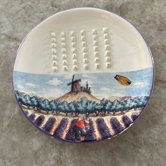 Italian Ginger or Garlic Grater - Picture 1 of 4